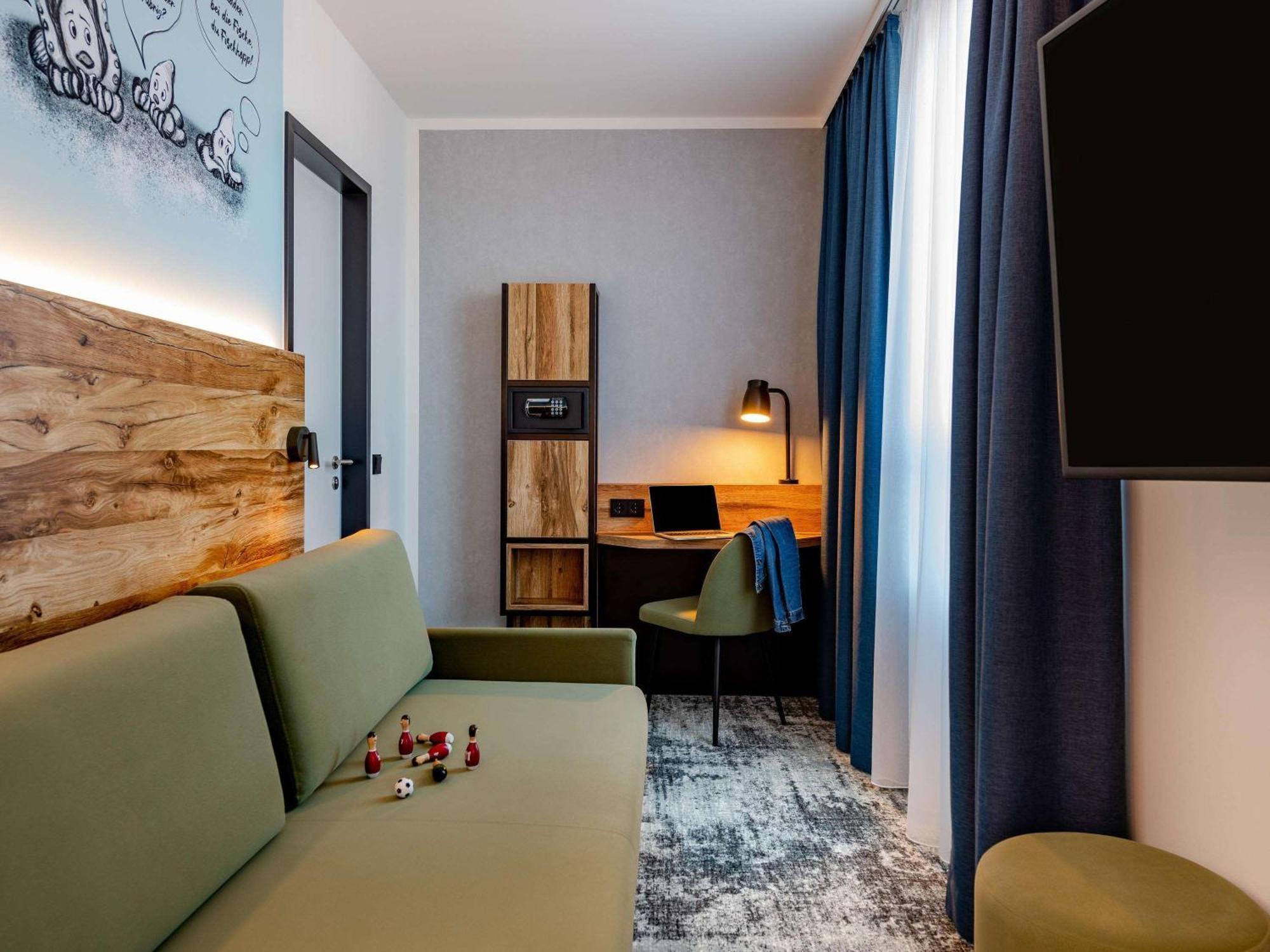Hotel Ibis Styles Hamburg Barmbek Exterior foto